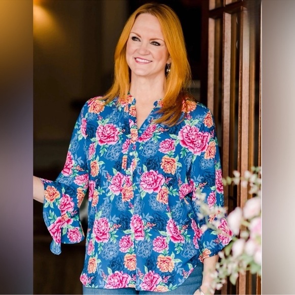 The Pioneer Woman Tops - The Pioneer Woman Blue Floral Blouse XXXL